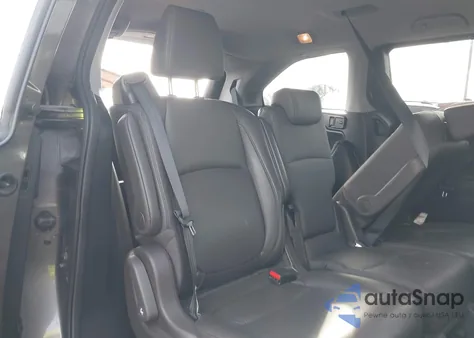 2018 Honda Odyssey Elite z USA, uszkodzony, nr VIN 5FNRL6H99JB032548